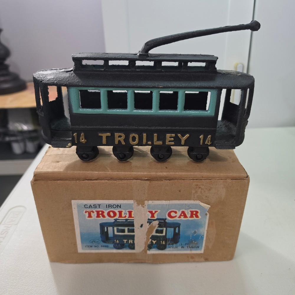 Vtg Price Products Cast Iron Trolley Car 14 Model Streetcar Black 6693 PRISTINE